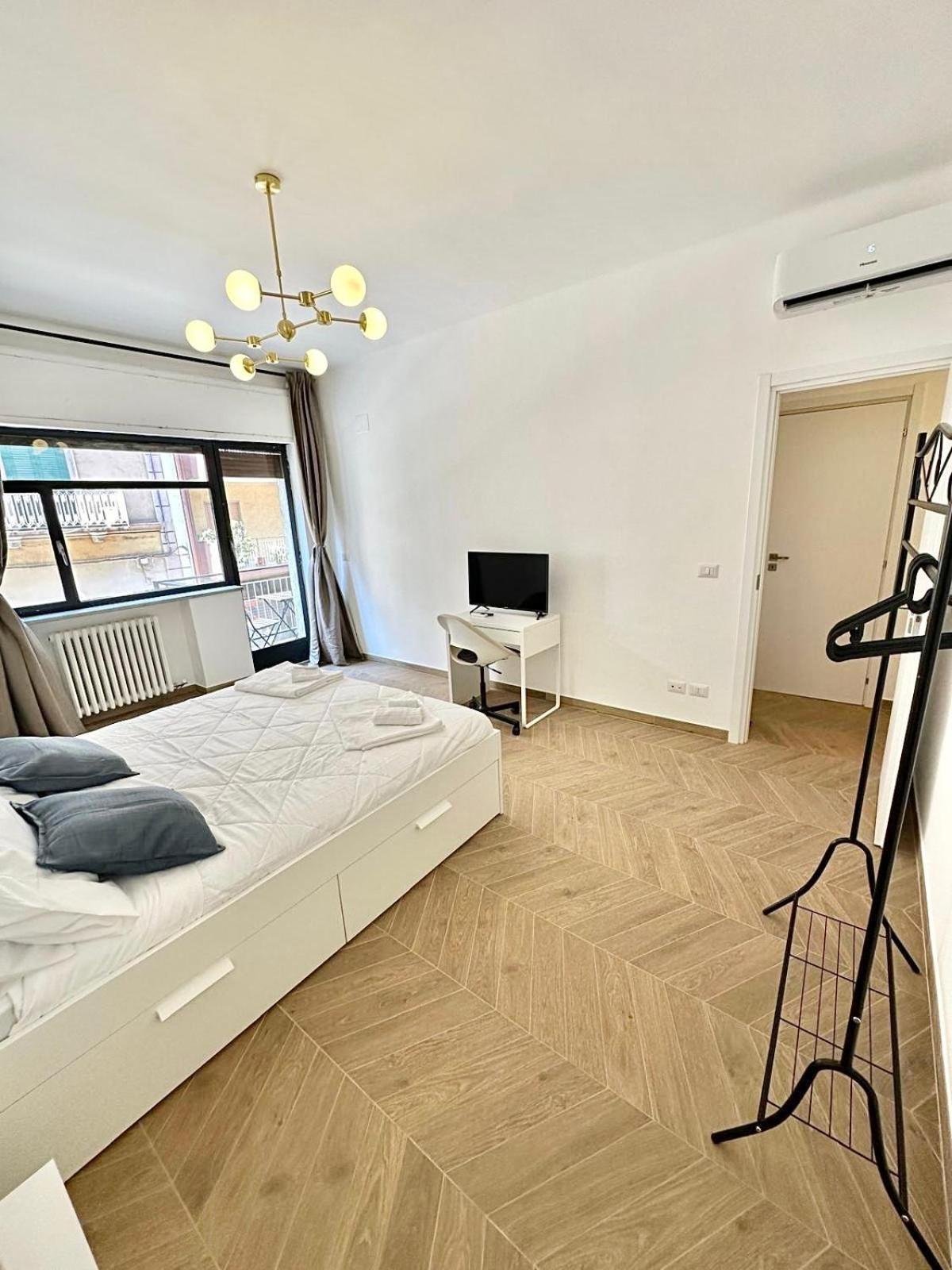 Suite Dante 262 Bari Exterior photo