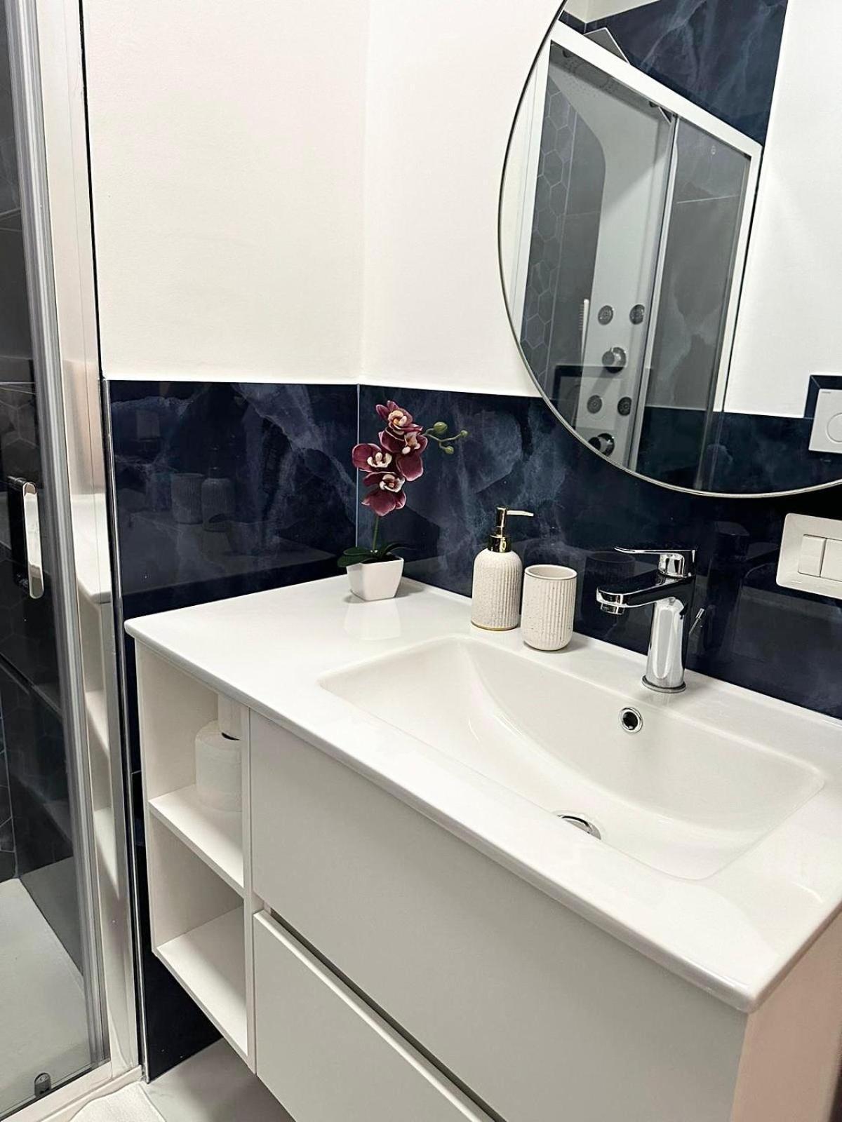 Suite Dante 262 Bari Exterior photo