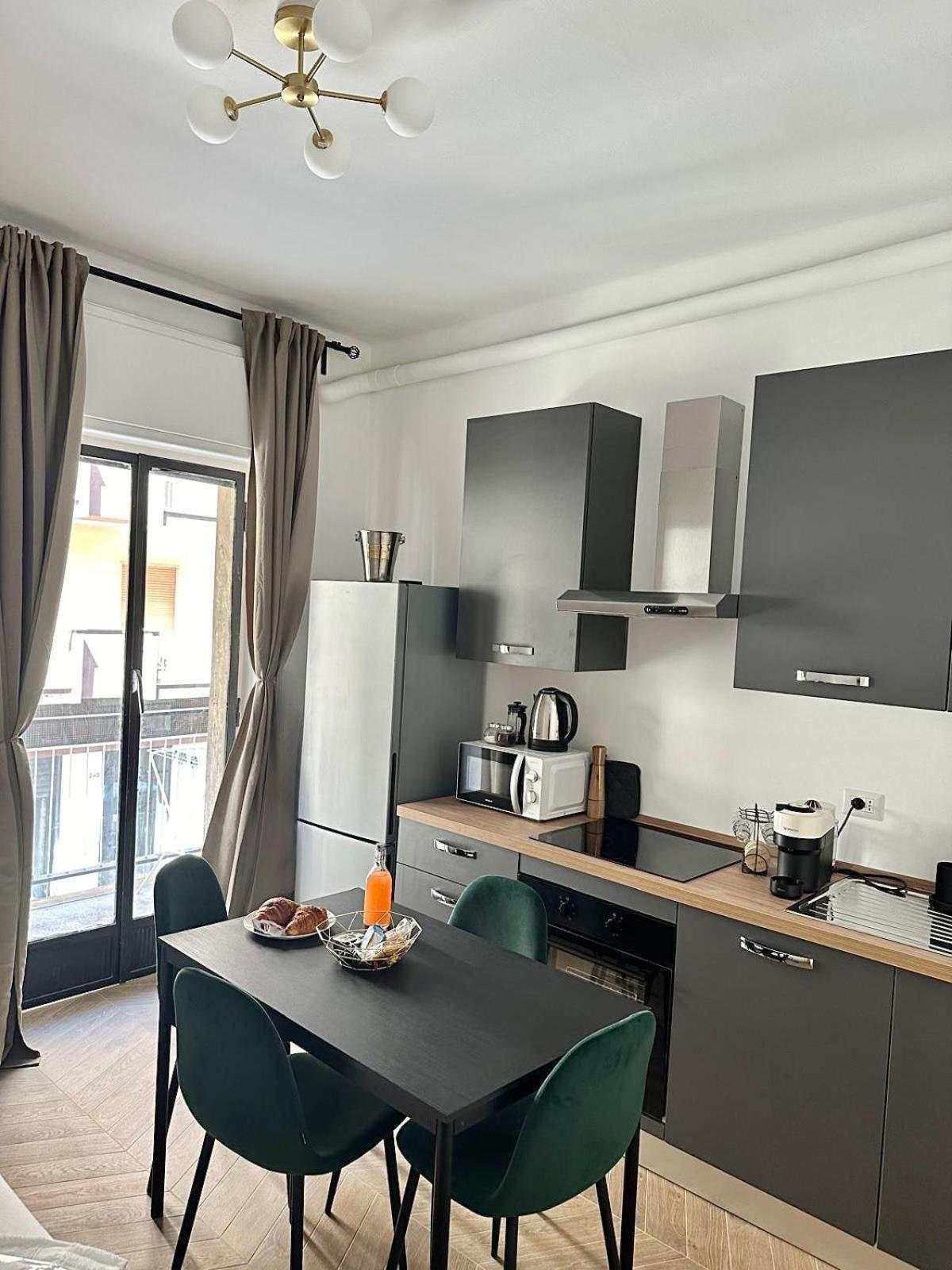 Suite Dante 262 Bari Exterior photo